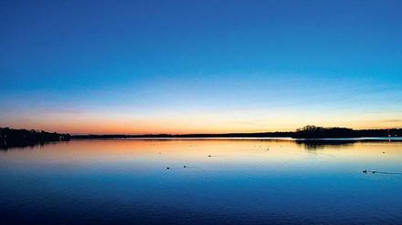 Klare Sache. Der Tegeler See zählt mit etwa vier Meter Sichttiefe zu den saubersten der Stadt. Seit 1985 wird sein Wasser durch eine Aufbereitungsanlage gereinigt.