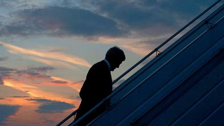 Abgang: US-Außenminister Kerry kehrt unverrichteter Dinge nach Washington zurück.