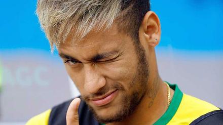 Kopf aus! Während dem Spiel mit dem Ball verlässt sich Neymar ganz auf seine Intuition.