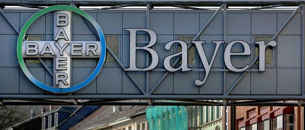 Der Leverkusener Konzern Bayer hält an seinem Gewinnziel fest.