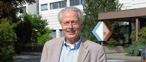 Engagiert – und zunehmend ungeduldig. Reinhard Baumgarten, Leiter des Regionalmanagements Berlin Südwest, am geplanten Technologie- und Gründungszentrum in Dahlem.