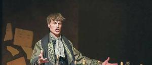 Bariton mit Altglas. Victor Ryauzov lässt in Rimsky-Korsakows „Mozart und Salieri“ musikalische Geister aus der Flasche. 
