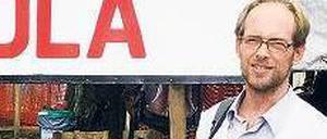 Der Arzt Maximilian Gertler aus Berlin bekämpft in Guinea Ebola. 