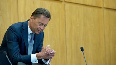 Offenbarungseid. Ex-Arcandorchef Thomas Middelhoff steht wegen des Verdachts der Untreue vor Gericht.