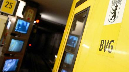 Drei Spandauer U-Bahnhöfe werden deutlich später behindertengerecht umgebaut als ursprünglich geplant. 