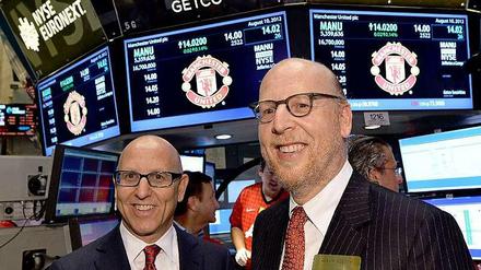 Seit dem Tod von Malcolm Glazer (rechts) gehört Manchester United seinen sechs Kindern. Jetzt werden weitere Anteile des Klubs an der New Yorker Börse verkauft.