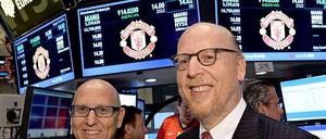 Seit dem Tod von Malcolm Glazer (rechts) gehört Manchester United seinen sechs Kindern. Jetzt werden weitere Anteile des Klubs an der New Yorker Börse verkauft.