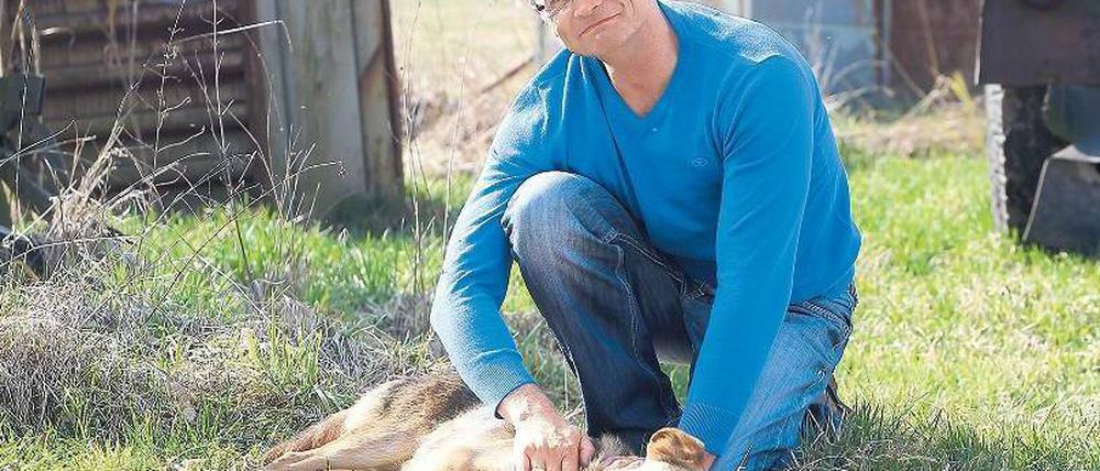 Michael Schierack mit Hund Arthos.