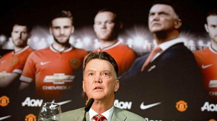 Mit dem neuen Trainer Louis van Gaal will der englische Rekordmeister zurück an die Spitze.