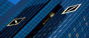 Die Deutsche Bank in Frankfurt betreibt "Dark Pools" auf denen Käufer und Verkäufer ihre Orders nicht publik machen müssen, bevor sie ein Geschäft abgeschlossen haben