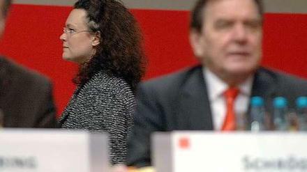 In welche Richtung entwickelt sich die Wirtschaftspolitik bei den Sozialdemokraten? Mehr Nahles oder mehr Schröder?