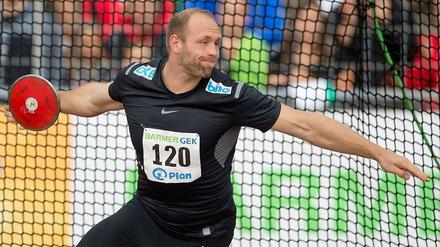 Robert Harting, 29, wurde dreimal Weltmeister und 2012 Olympiasieger im Diskuswurf. In Kienbaum bereitet er sich auf die EM Mitte August vor. 