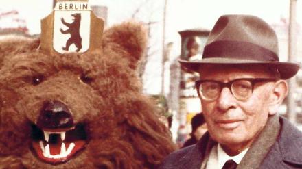Buddy-Bär. Kurt Tuchler nach Holocaust und Krieg zu Besuch in Berlin. Foto: SWR