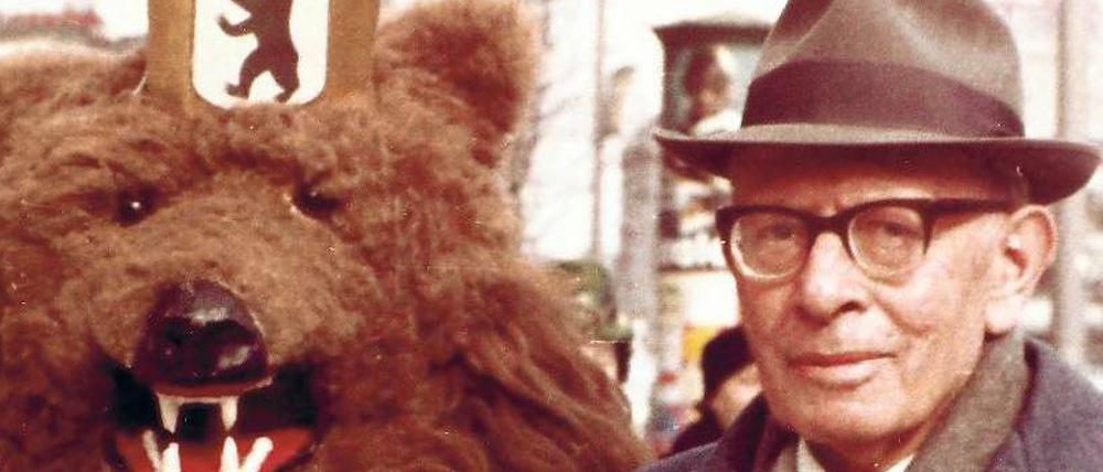 Buddy-Bär. Kurt Tuchler nach Holocaust und Krieg zu Besuch in Berlin. Foto: SWR