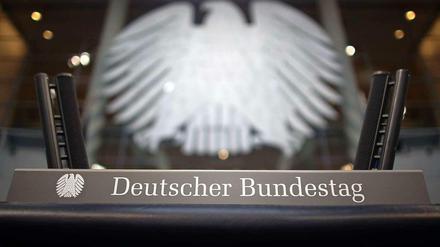 Die Abgeordneten des Bundestages können sich bei der Ausübung ihres Mandats von den Wissenschaftlichen Diensten unterstützen lassen.