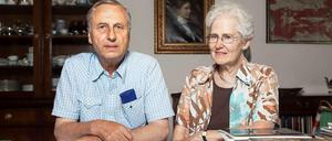Wilhelm und Grace Quitzow in ihrem Berliner Wohnzimmer.