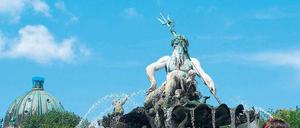 Falsch hier? Der Neptunbrunnen steht derzeit auf dem Alexanderplatz. Manfred Rettig würde das gern ändern. 