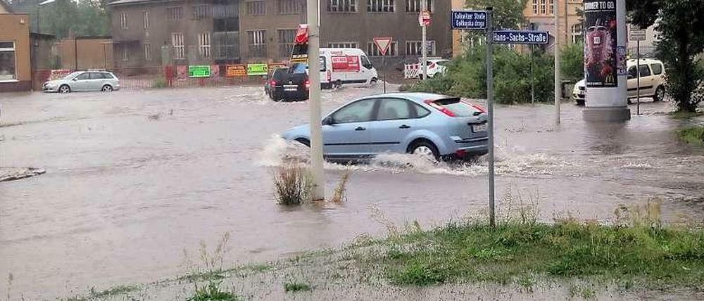 Haus am See. Am Montag goss es in Cottbus binnen weniger Stunden so viel wie sonst in zwei Monaten.