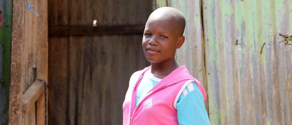 Esther,12, weiß, was sie will: Raus aus dem Slum!