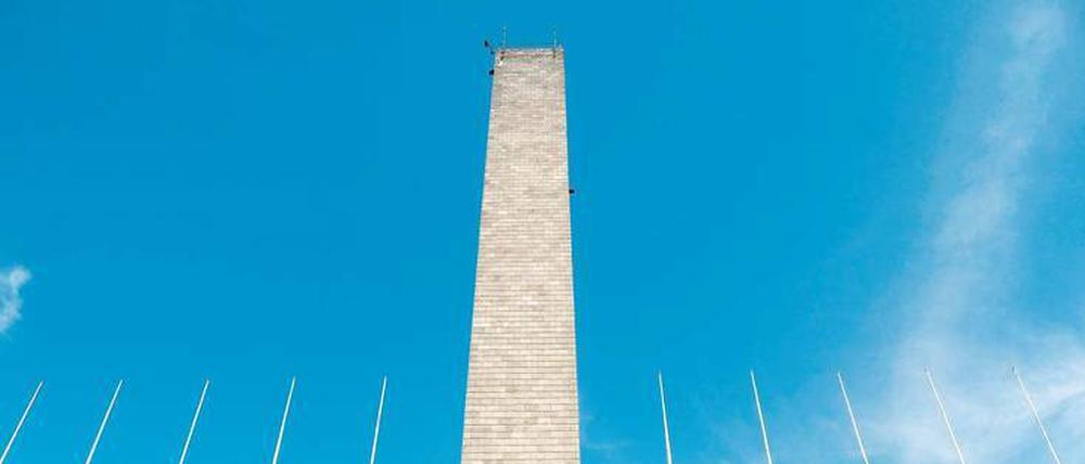 Landmarke. Werner Marchs Reichssportfeld ist ganz auf den 77 Meter hohen Turm ausgerichtet. Auf der Glocke darin steht: „Ich rufe die Jugend der Welt!“