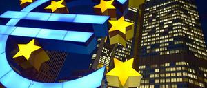 Diffuser Euroraum. Die Inflation ist auf 0,4 Prozent abgerutscht - aber das Wachstum in den Euro-Regionen weicht stark voneinander ab.