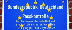 Unions-Politiker fordern ein schärferes Vorgehen gegen Dschihad-Kämpfer aus Deutschland.