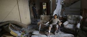 Das Bomben geht weiter: Blick in ein zerstörtes Haus im nördlichen Gazastreifen