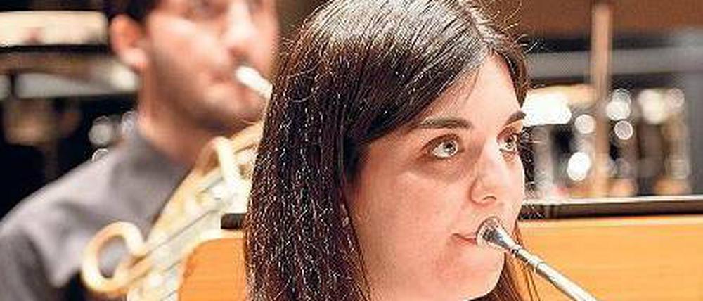 Andalusisches Feuer. Hornistin des Joven Orquesta Nacional de España.