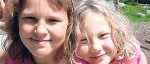 Was zu lachen: Sarah (l.), hier mit ihrer Freundin Laura, kommt meist mit ihrer kleinen Schwester. In der „Arche“ können sie zwischen vielen Aktivitäten wählen.