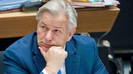 Klaus Wowereit, nachdenklich. 