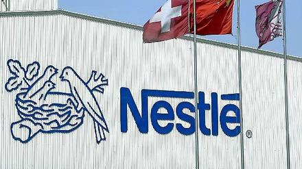 Nestlé ist der weltgrößte Nahrungsmittelkonzern.