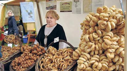 Traditionelles Gebäck gibt es auf dem 2. Regionalmarkt Brandenburg im September.