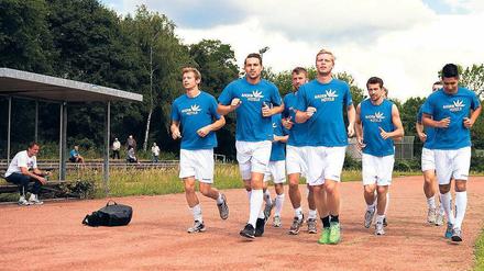 Läuft doch! Viktorias Team ist zum ersten Mal seit 61 Jahren wieder im DFB-Pokal dabei.