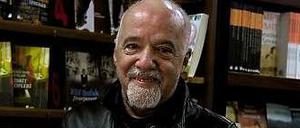 Paulo Coehlo.