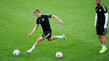 Spielvorfreudig. Toni Kroos stand im Uefa-Supercup gegen den FC Sevilla in der Startelf und gab sein Debüt für Real Madrid.