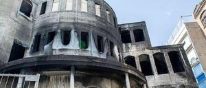 Das Feuer verursachte erheblichen Schaden an der Moschee.