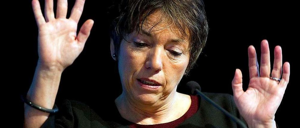 Es kann der Frömmste nicht in Frieden leben, wenn es dem bösen Nachbarn nicht gefällt. Sie versucht es trotzdem.