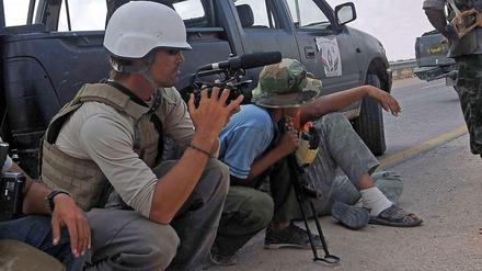 US-Reporter James Foley, der mutmaßlich von IS-Terroristen enthauptet wurde, im Einsatz 2011 in Libyen.