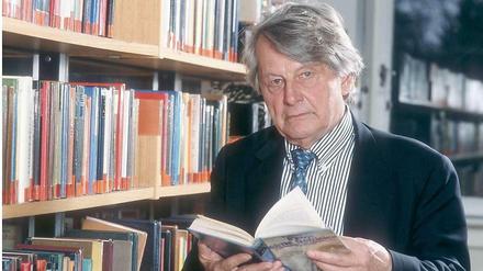 Leomhard war als Sowjet- und DDR-Experte publizistisch stets aktiv - und mit der eigenen Lebensgeschichte „Die Revolution entlässt ihre Kinder“ (1955) auch Bestsellerautor. 