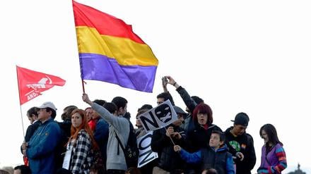 Die Wut über den Sparkurs, den EU-Krisenstaaten wie Spanien fahren müssen, treibt immer wieder zehntausende Jugendliche auf die Straße. Viele von ihnen haben keine Arbeit.