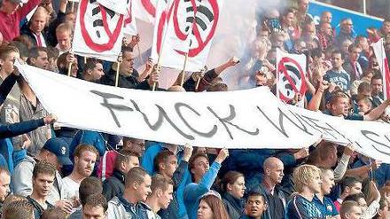 PSV-Fans protestieren gegen WLan.