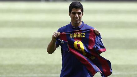 Der FC Barcelona investierte in diesem Sommer 143 Millionen Euro, dafür kam unter anderem der uruguayische Starstürmer Luis Suárez .
