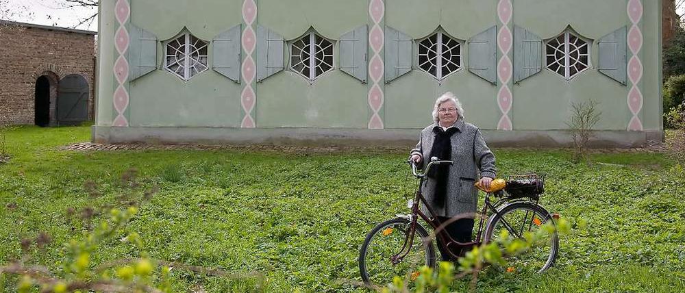Die Türöffnerin. Erst über Eva-Marie Verleih, die damals noch im Teezubereitungshaus wohnte, kamen die beiden Potsdamer Autorinnen Francisca Drechsler und Barbara Rohm auf die Spur derer, die in Potsdams Weltkulturerbe leben.