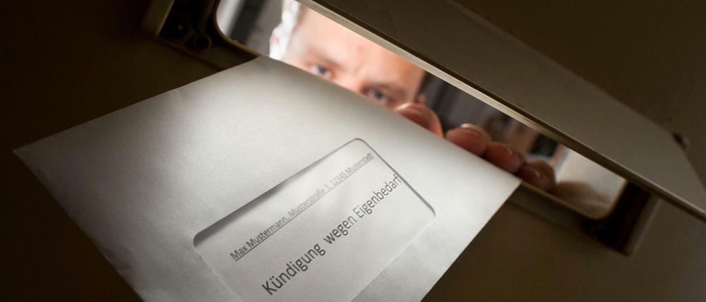 Wer in eine neue Wohnung zieht, sollte sich erkundigen, ob es eine Eigentumswohnung ist. Denn in diesem Fall kann der Besitzer wegen Eigenbedarf kündigen.
