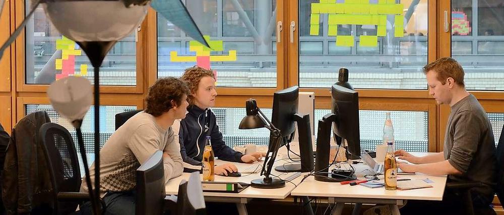 Rocket Internet ist eine Art Fabrik für Start-ups. Hier werden Internetfirmen am laufenden Band produziert. Seit 1999 sind so mehr als 100 Firmen entstanden.