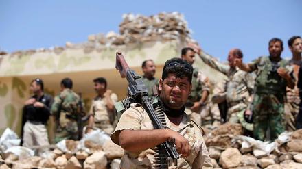 Kurdische Kämpfer sollen deutsche Waffen erhalten.