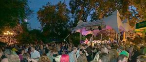 Swingclub mit Tiger. Die Veranstalter rechnen mit ein paar tausend Leuten. 