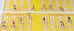 Die meisten Wettspieler setzen Geld auf Fußball-Ergebnisse.