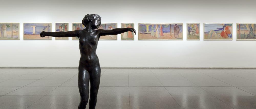 Der Lebensfries von Edvard Munch, im Vordergrund eine Tänzerin von Georg Kolbes.