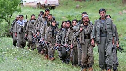 PKK Kämpfer 2013 auf dem Weg in den Nord-Irak.